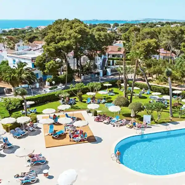 Globales Cala Blanca, Menorca
