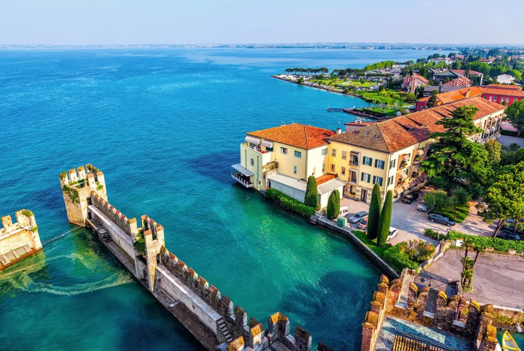 Italien-Urlaubsorte,-Sirmione