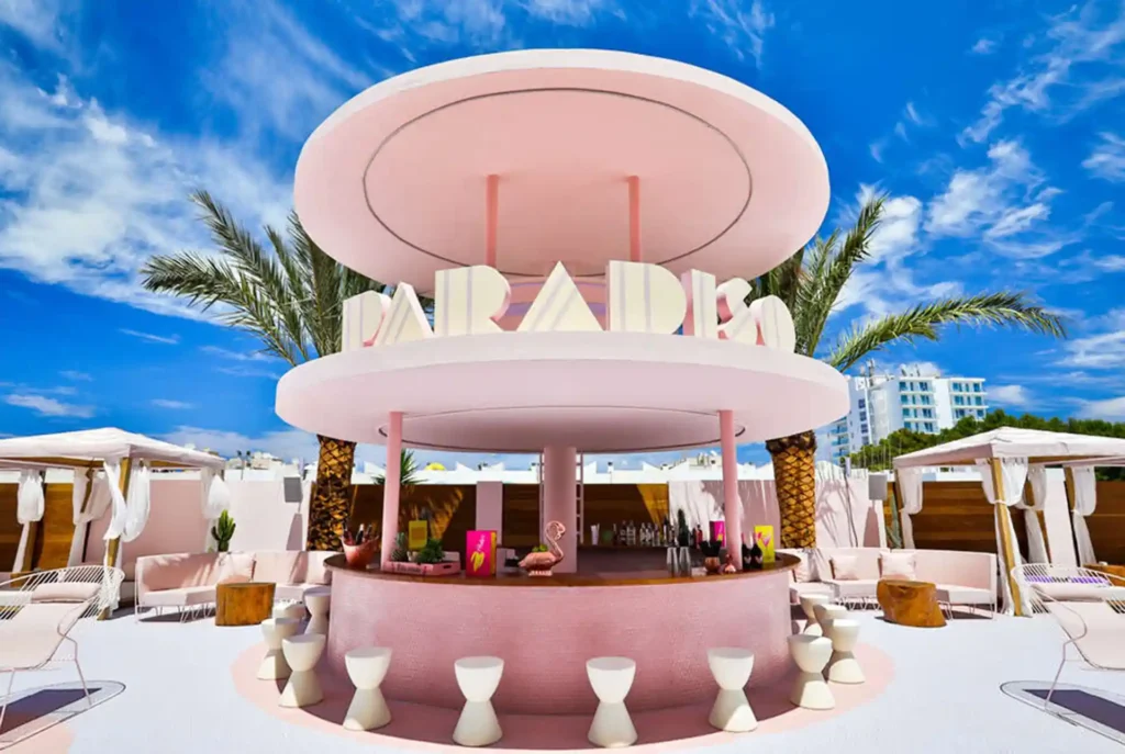 Die schönsten pinken Hotels: Paradiso Ibiza Art Hotel