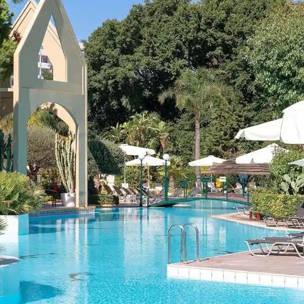 Dionysos Hotel